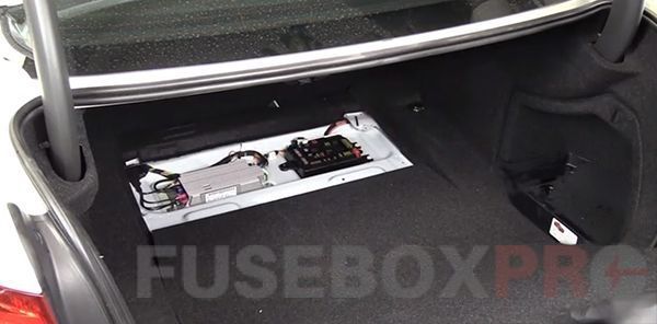 The location of the fuses in the trunk: BMW 3-Series (2012, 2013, 2014, 2015, 2016, 2017, 2018)