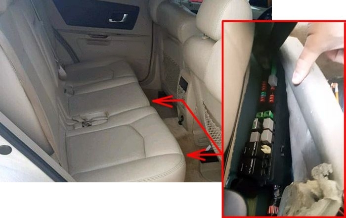 The location of the fuses in the passenger compartment: Cadillac SRX (2004, 2005, 2006, 2007, 2008, 2009)