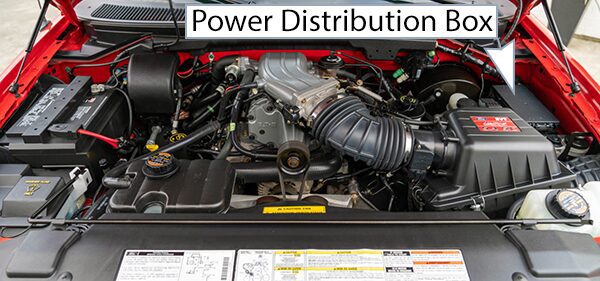 ford f-150 (1999-2003): power distribution box location