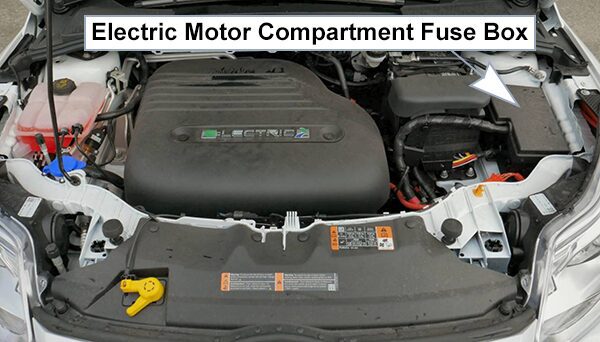 ford focus electric (us) (2015-2018): under-hood compartment fuse box location