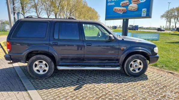 ford explorer ii 2000